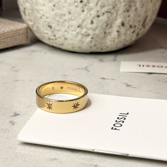 Fossil Sadie Shine Bright Gold-Tone Stainless Steel Band Ring size 8 - Picture 4 of 6